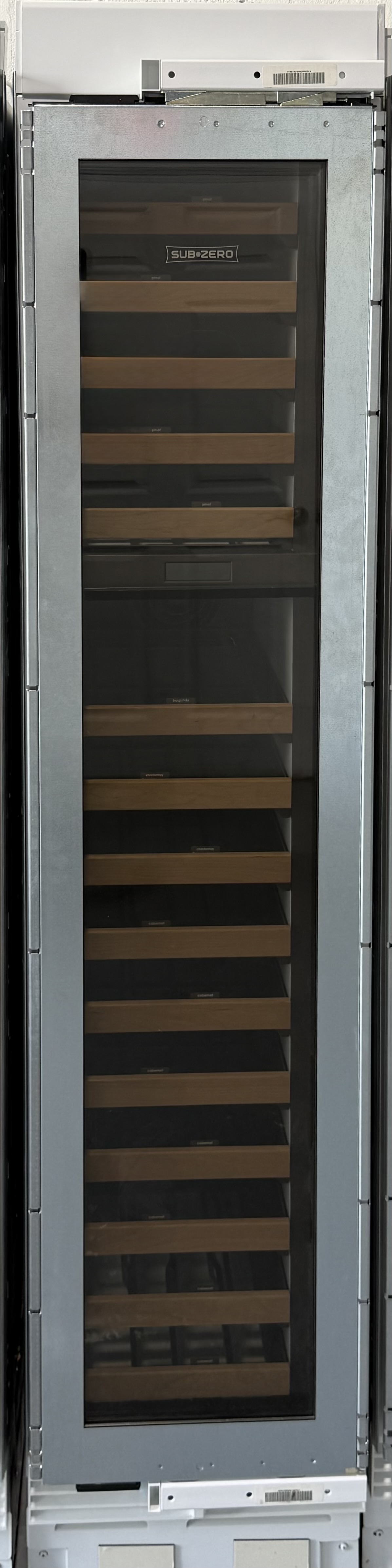 SUB-ZERO Sub Zero 18" Panel Ready Built In Wine Column Right Hinge Fully Integrated IW18