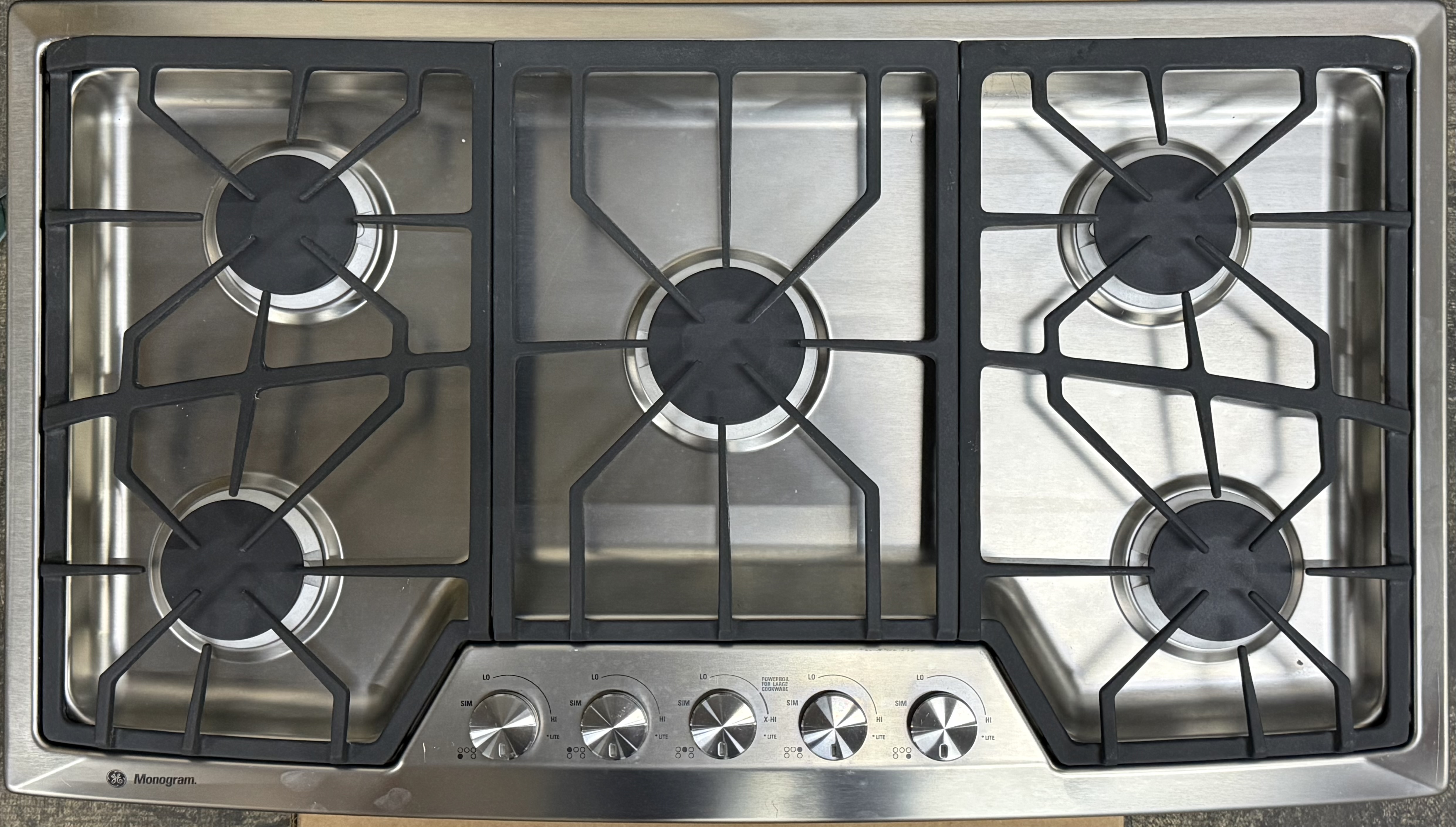 MONOGRAM 36" Liquid Propane Gas Cooktop Stainless Steel ZGU385LSMSS
