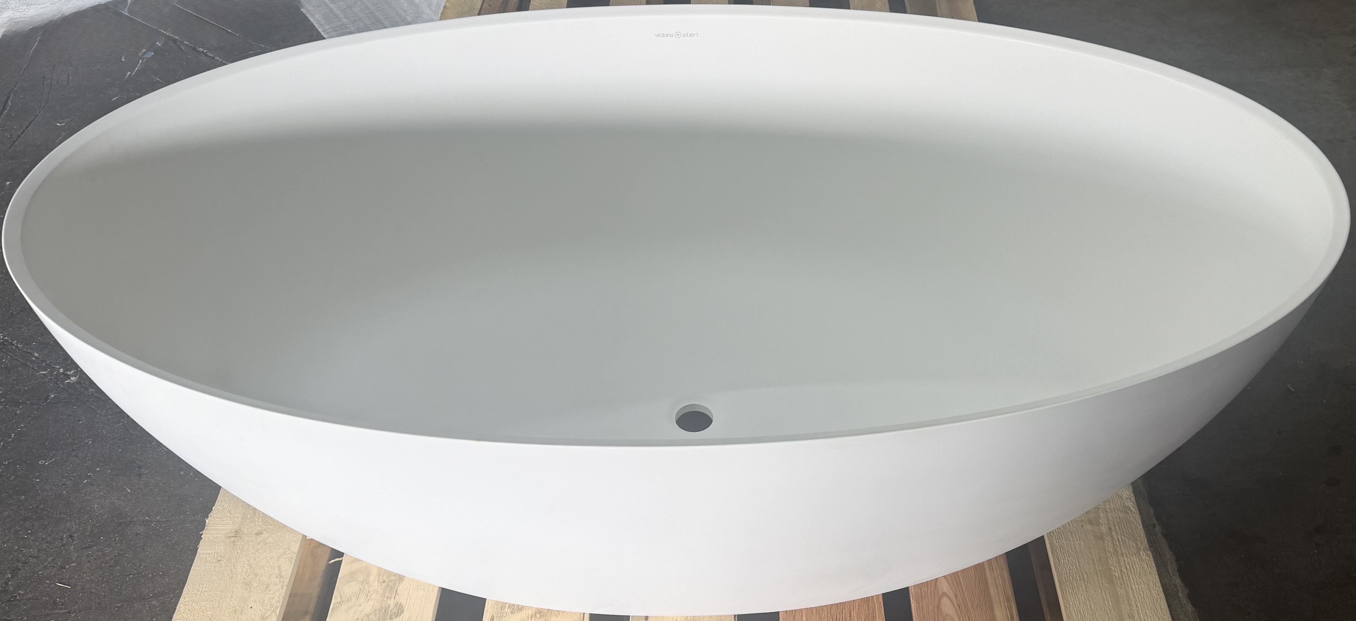 59" Freestanding Soaking Bathtub Matte White CORM-N-SM-NO