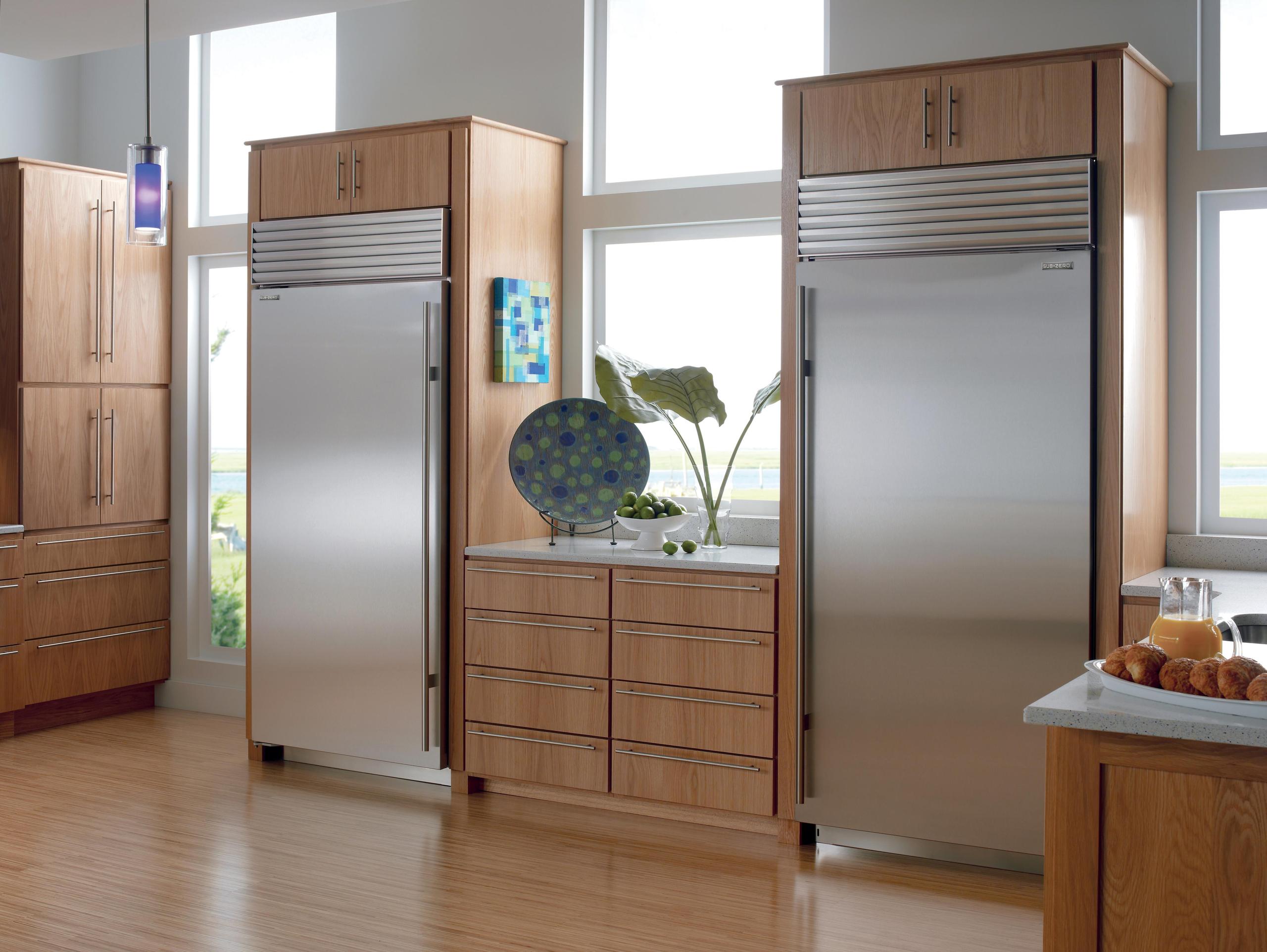 SUB-ZERO Sub Zero 36 Inch Built In Freezer Column 22.8 Cu. Ft. Left Hinge Stainless Steel BI36FSTHLH