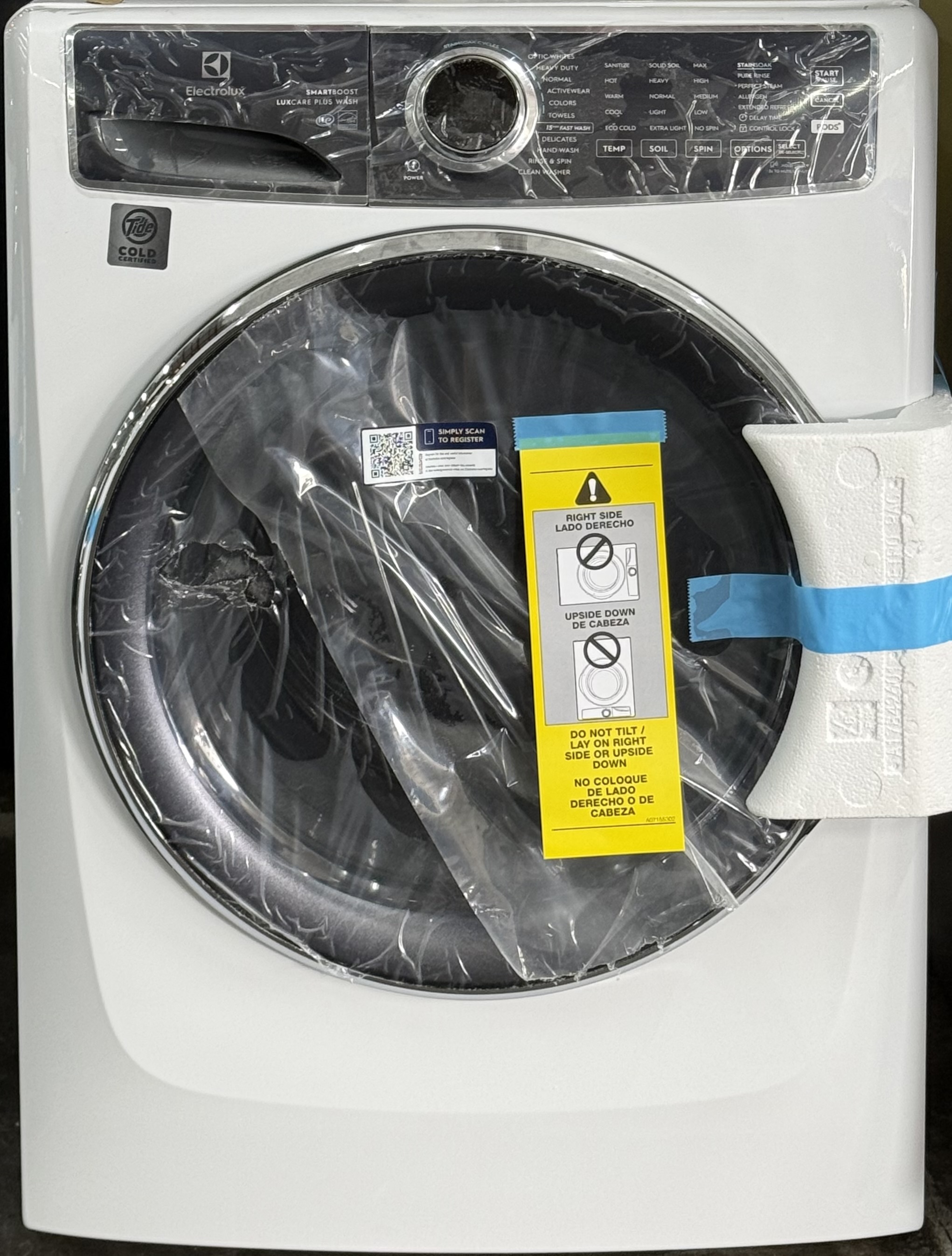 ELECTROLUX 27 Inch Front Load Washer 4.5 Cu. Ft. ELFW7637AW